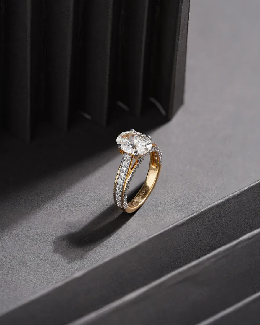 Solis Oval Ring