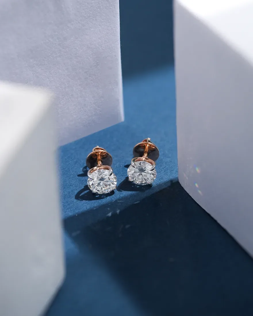 Solis Round Studs