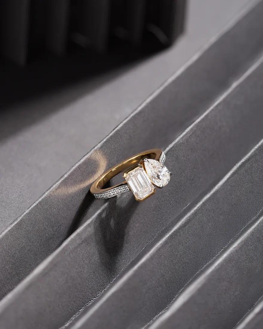 Duet Emerald-Pear Ring