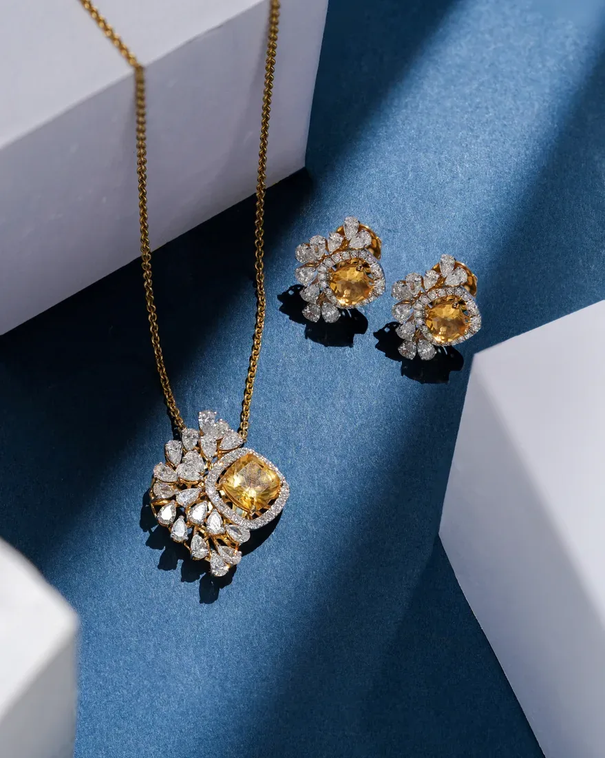 Hue Citrine Cluster Pendant & Earrings